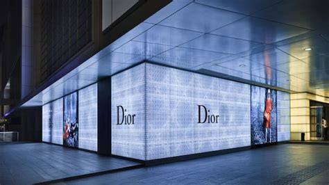 Dior supplier in Italy under fire for labour exploitation .